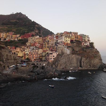 Su Per I Coppi Manarola Exterior foto